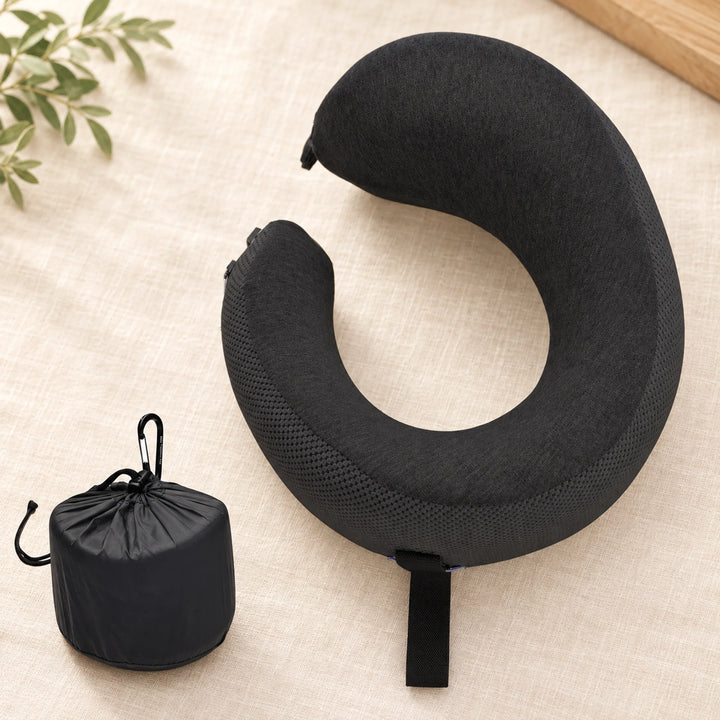 Wraparound travel neck pillow — Medium / Black