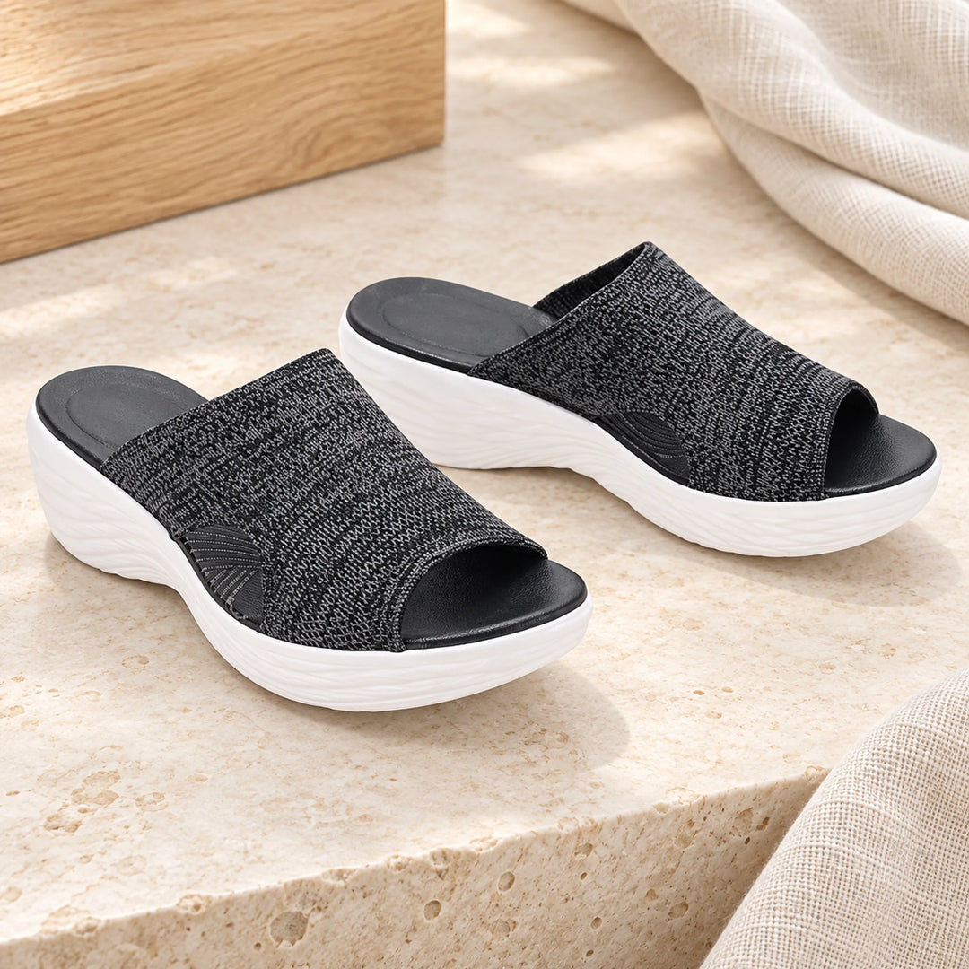 Easevora sandals — selected color pair